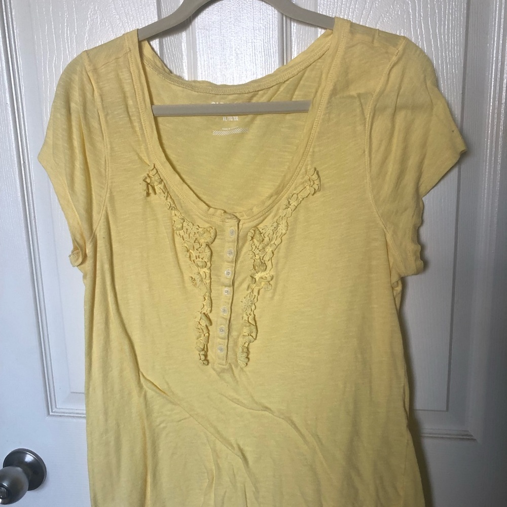 Yellow t-shirt